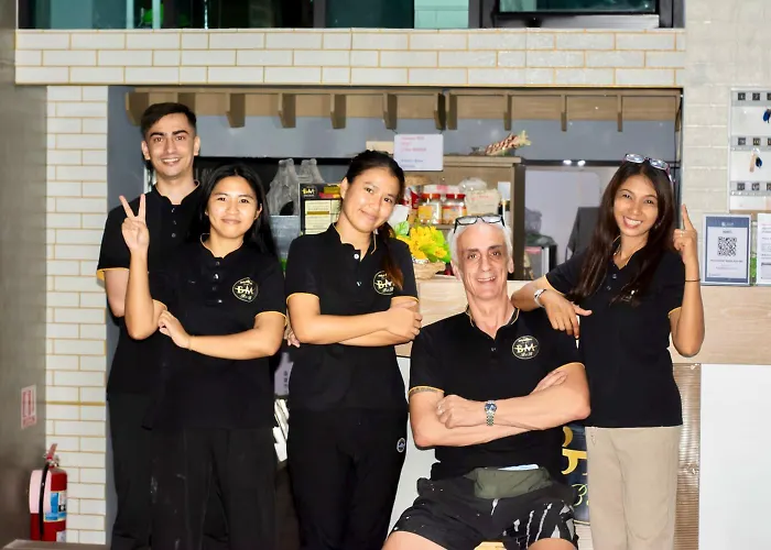 Bm Loft On Nut & Massage Hostel