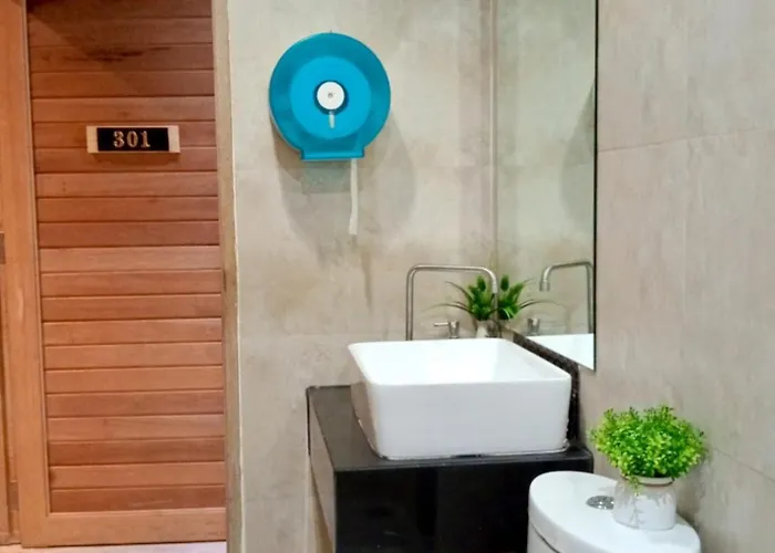 Bm Loft On Nut & Massage Hostel *