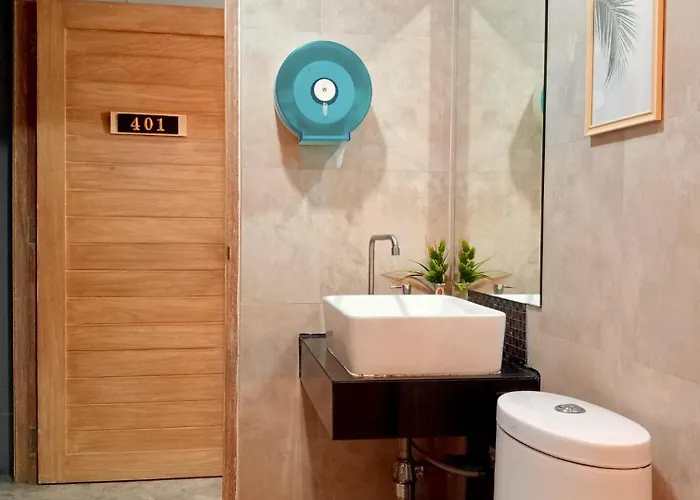 Hostel Bm Loft On Nut & Massage