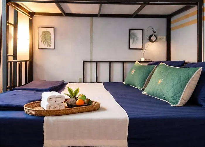 Hostel Bm Loft On Nut & Massage