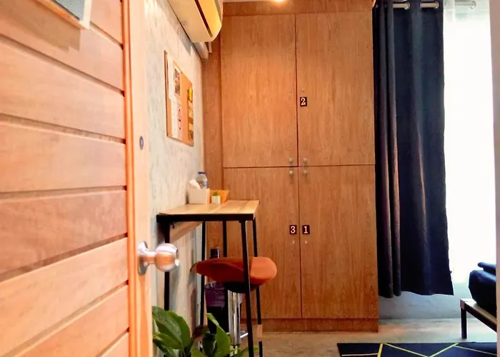 Bm Loft On Nut & Massage Hostel